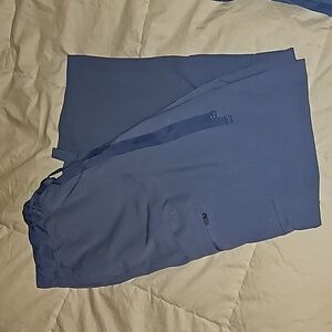 Essence by Aura Natruale ceil blue medium scrubs